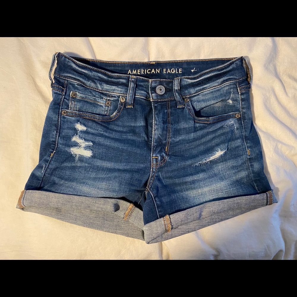 American eagle NEVER WORN shorts